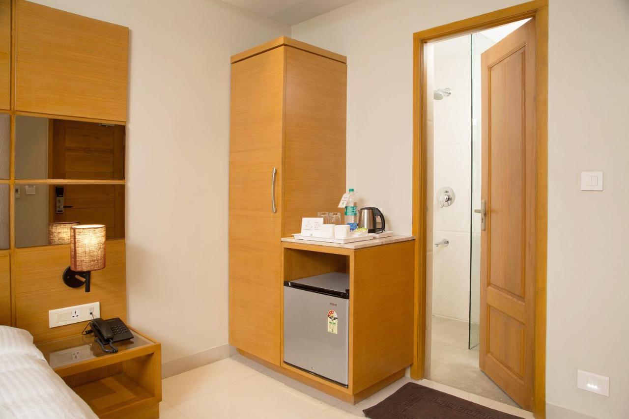 Sri Aadhish Grand Hotel Aranthangi Esterno foto